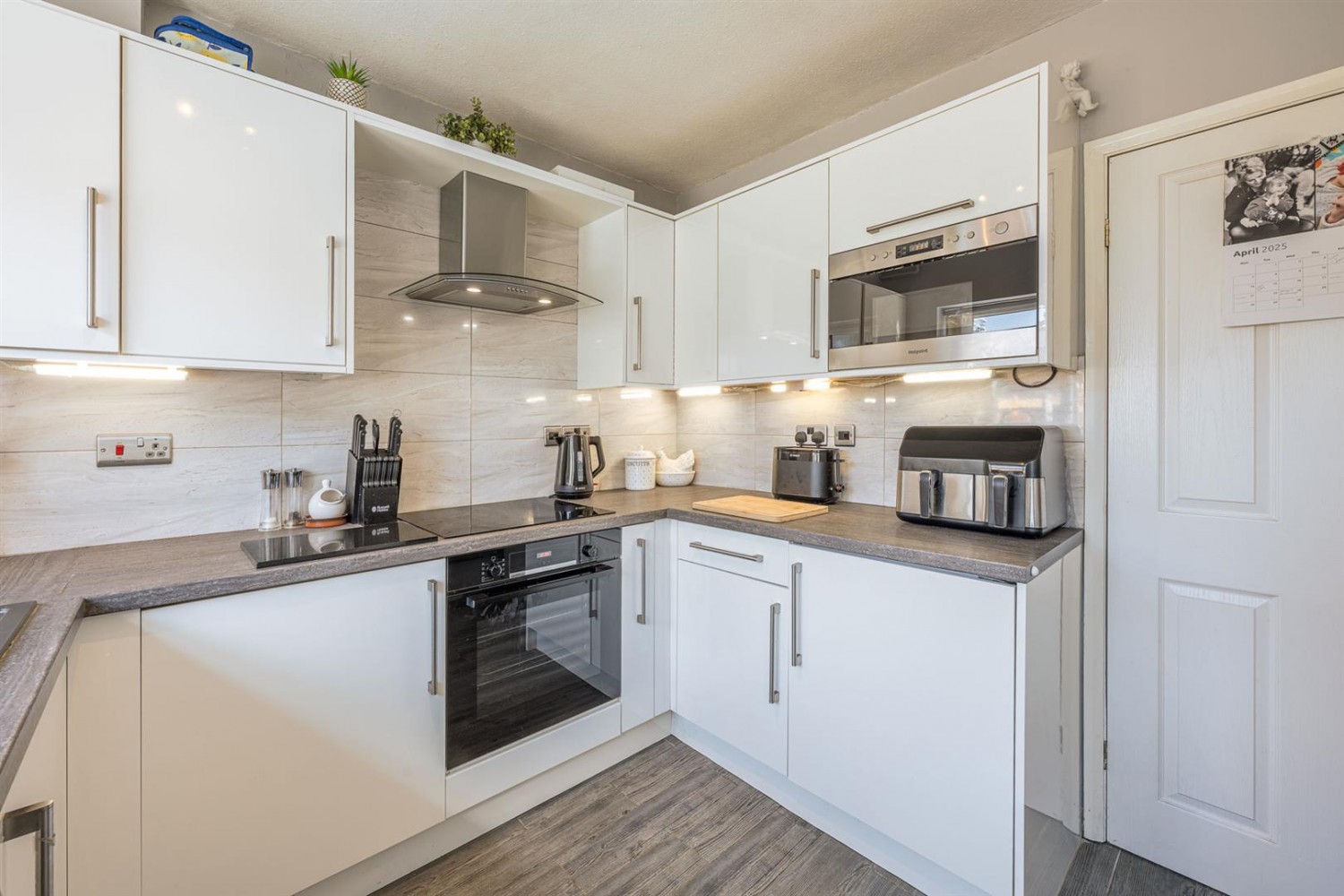 Court Crescent, Kingswinford, DY6 9RJ