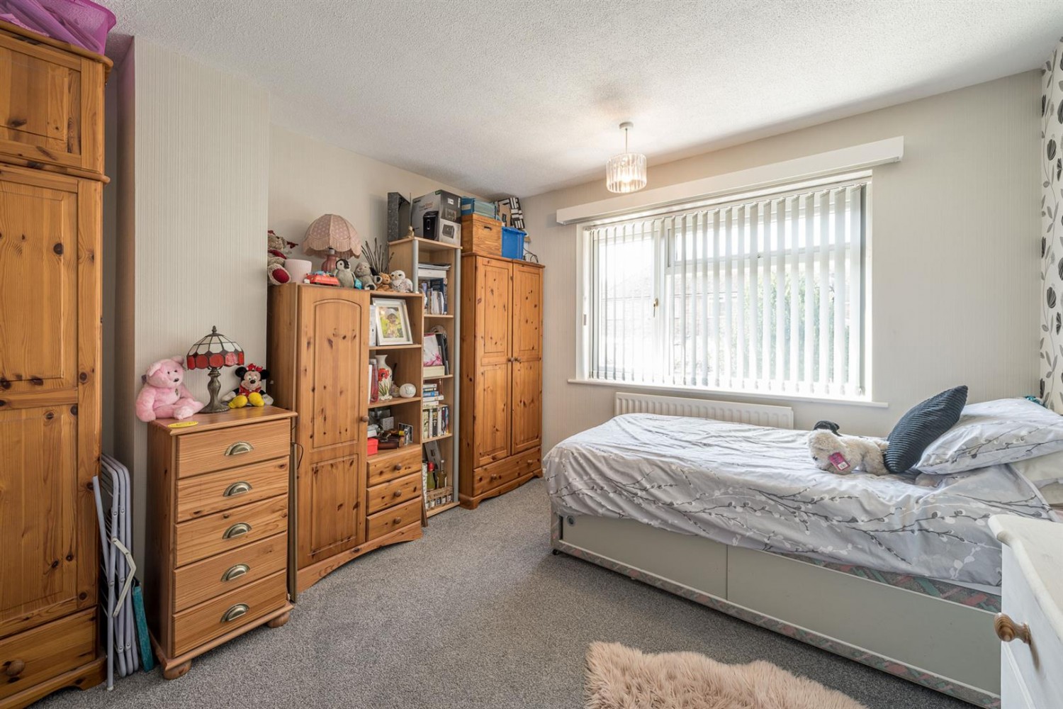 Court Crescent, Kingswinford, DY6 9RJ