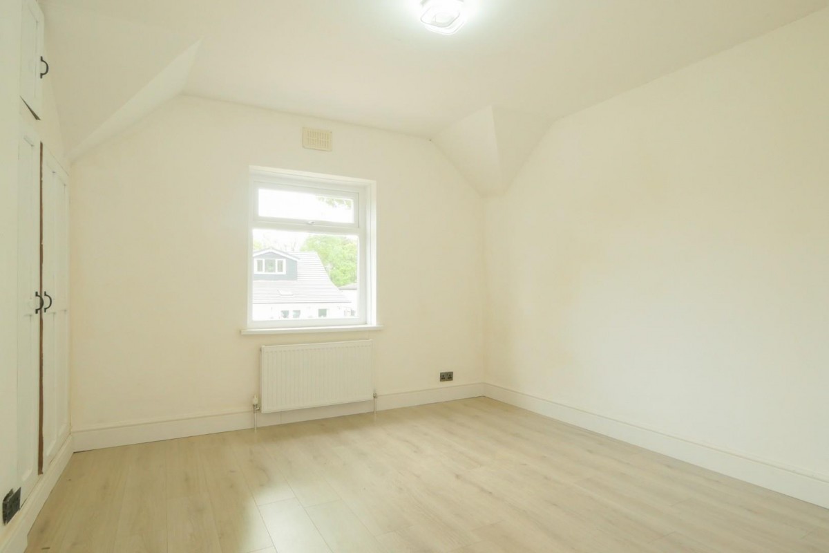 Woodhall Park Grove, Woodhall, LS28 7HB