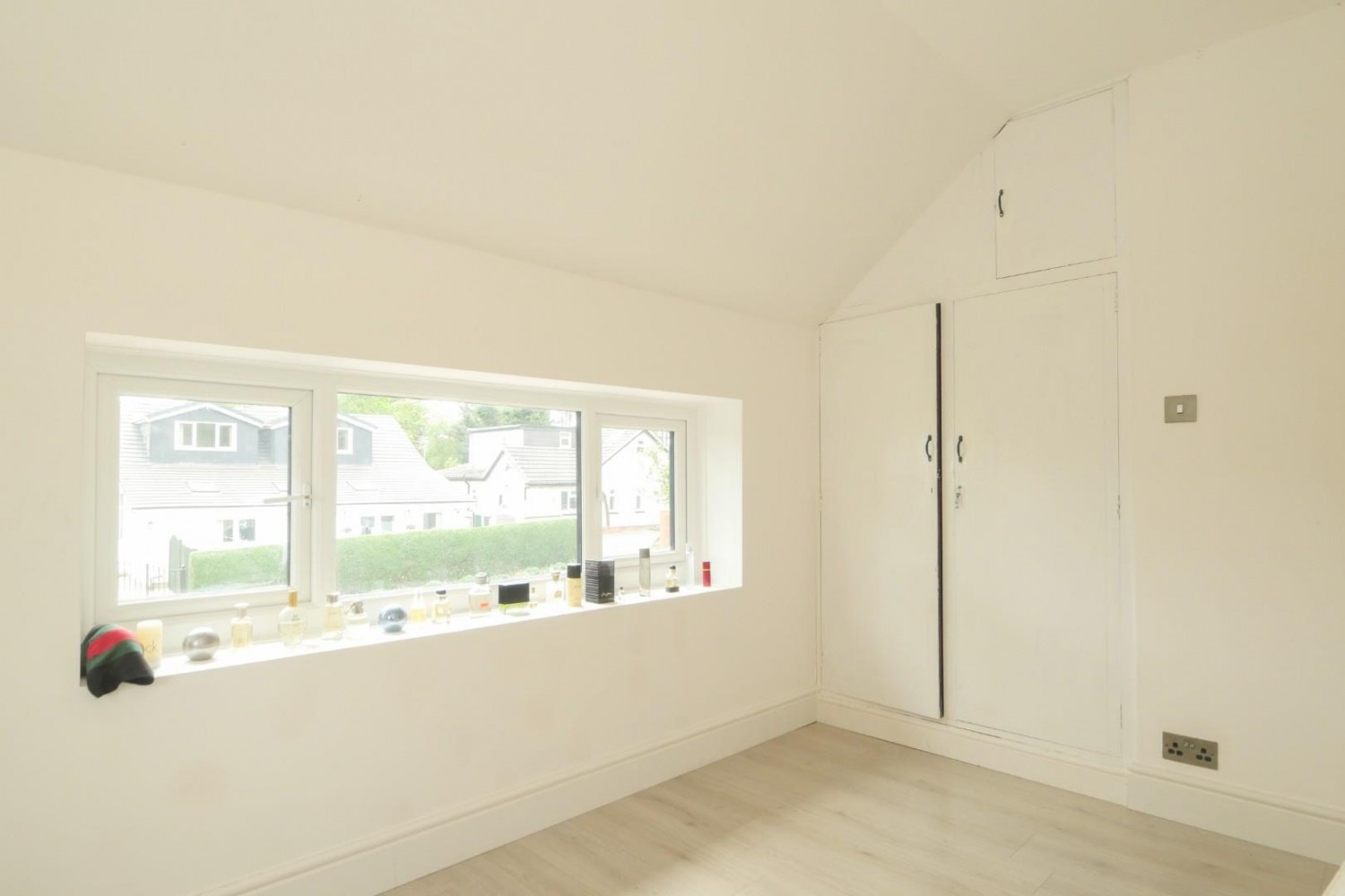 Woodhall Park Grove, Woodhall, LS28 7HB