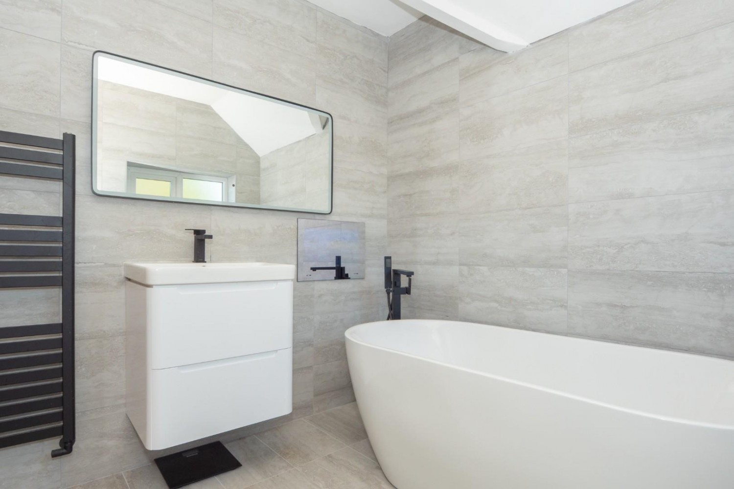 Woodhall Park Grove, Woodhall, LS28 7HB