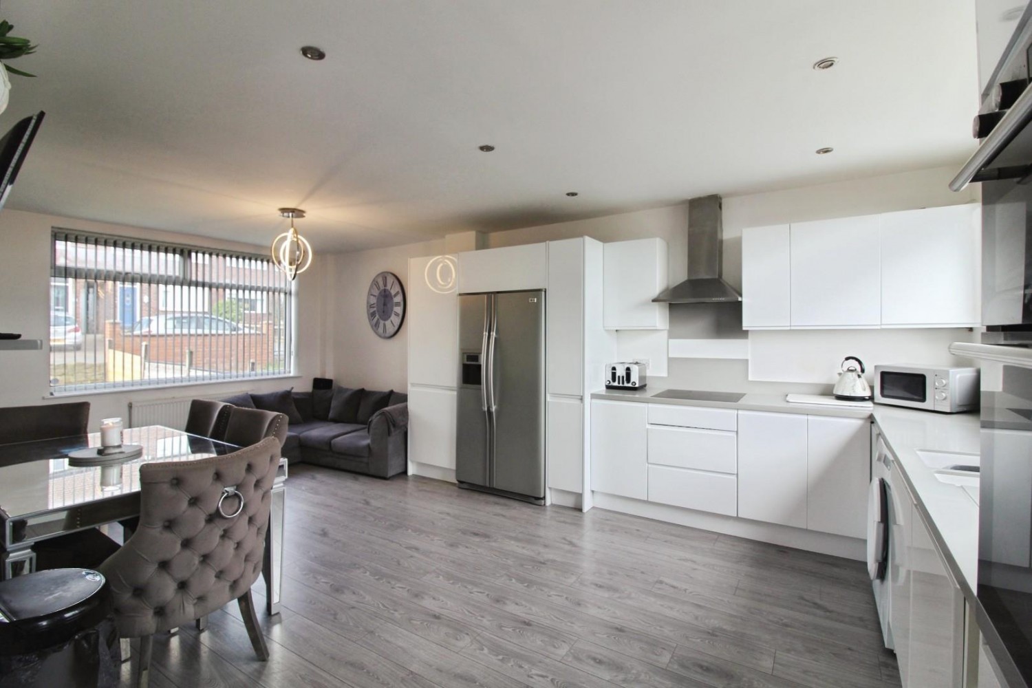 3 bedroom House for sale in Highfield Close, Leeds