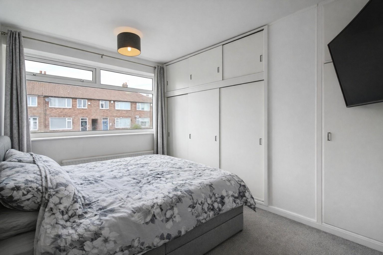 3 bedroom House for sale in Highfield Close, Leeds