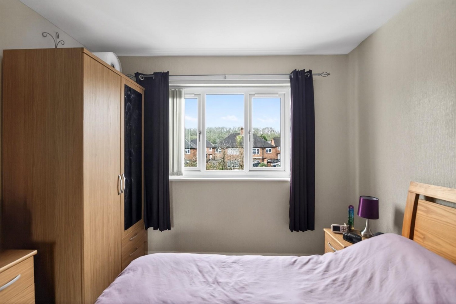 Rosalind Avenue, Woodsetton