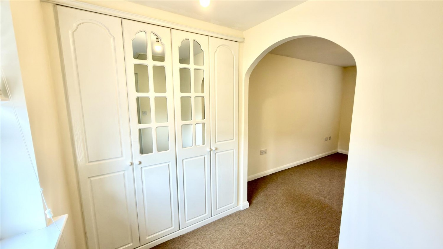 Field Close, Kettlebrook