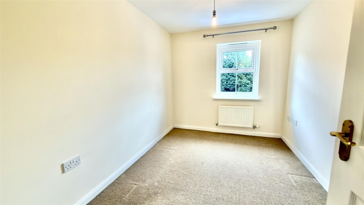 Field Close, Kettlebrook