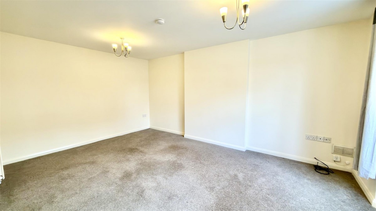 Field Close, Kettlebrook