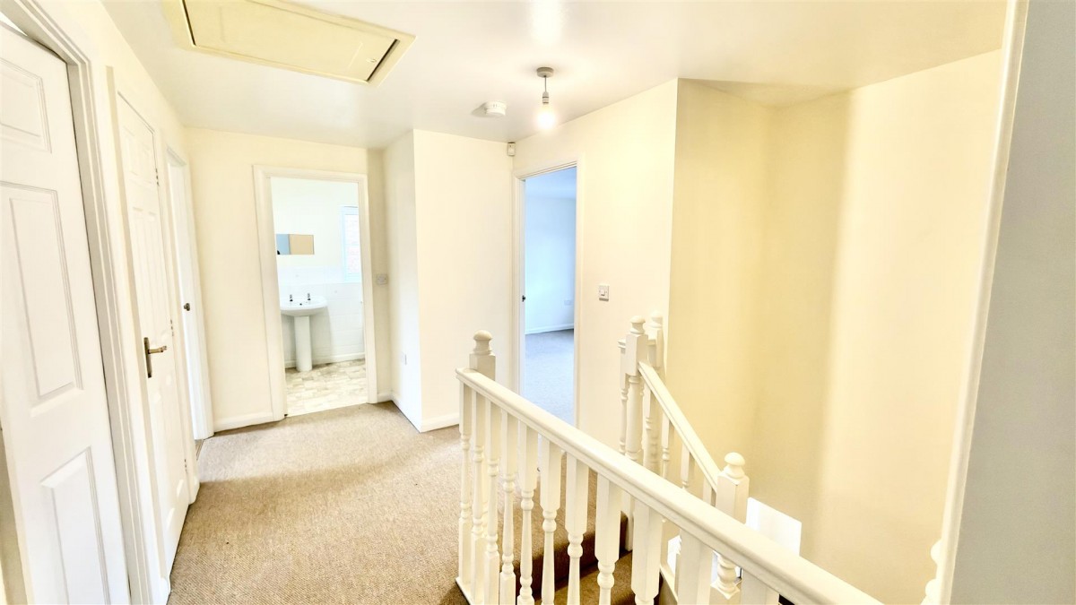 Field Close, Kettlebrook