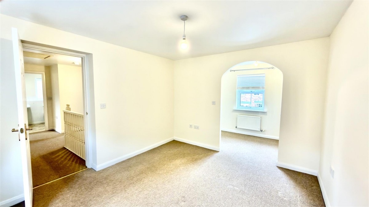 Field Close, Kettlebrook