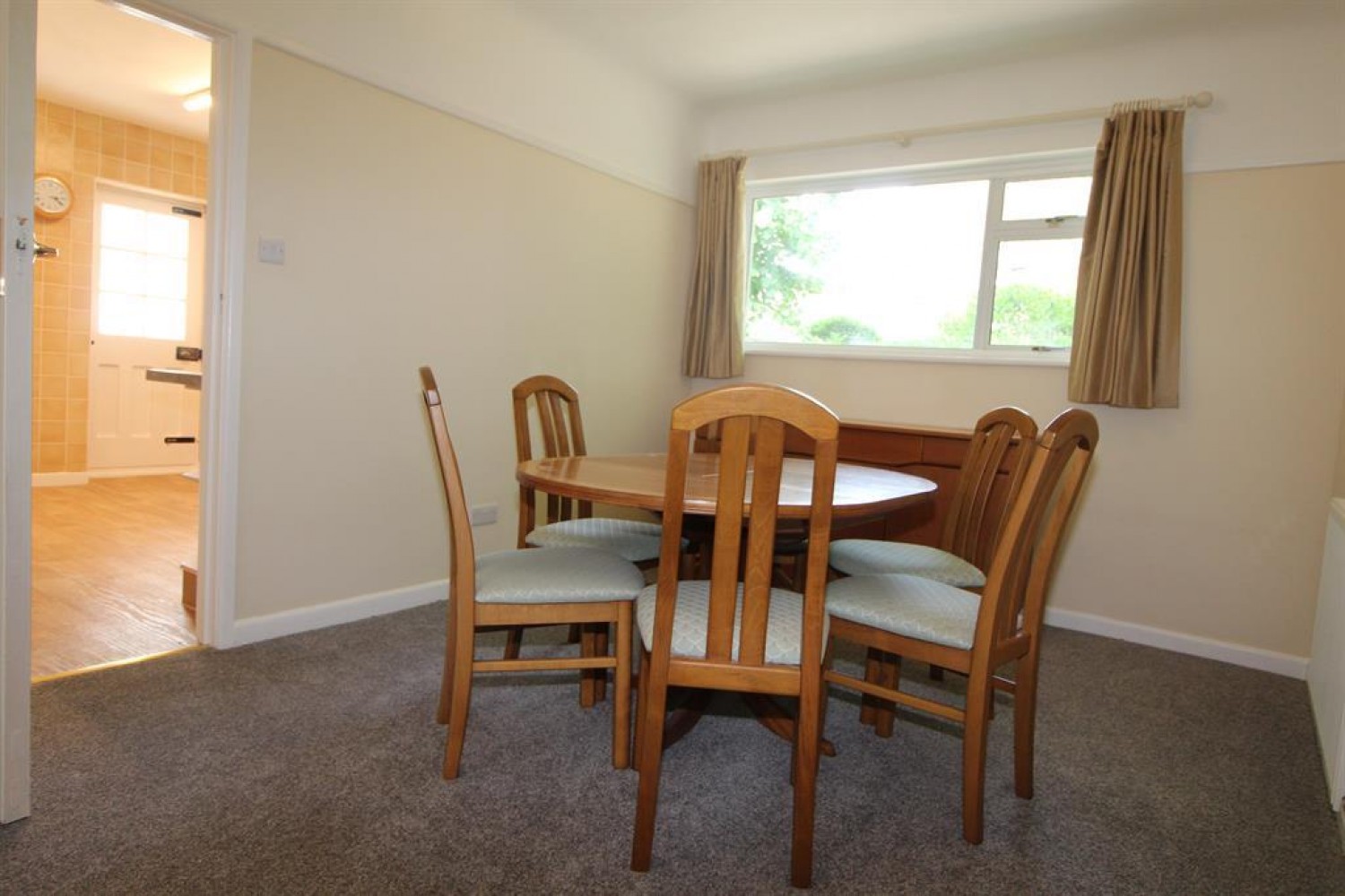 Rothesay Drive, Highcliffe, Christchurch, Dorset, BH23 4LB