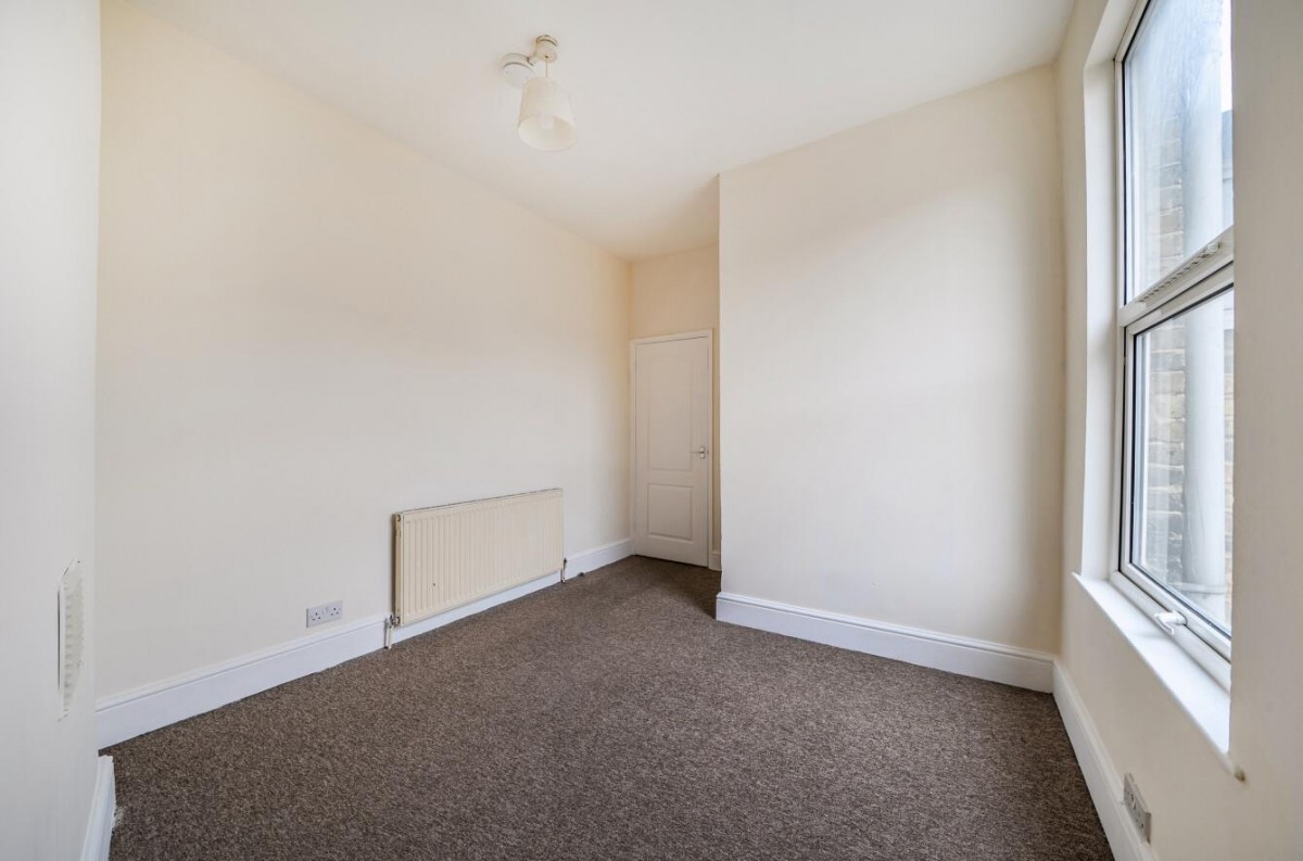 Catford Broadway, London, SE6 4SN