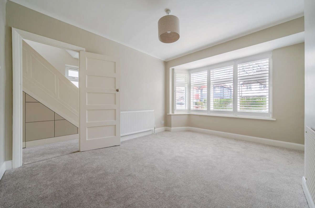 Daneswood Avenue, London, SE6 2RG