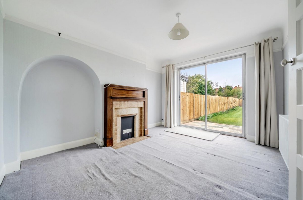 Daneswood Avenue, London, SE6 2RG