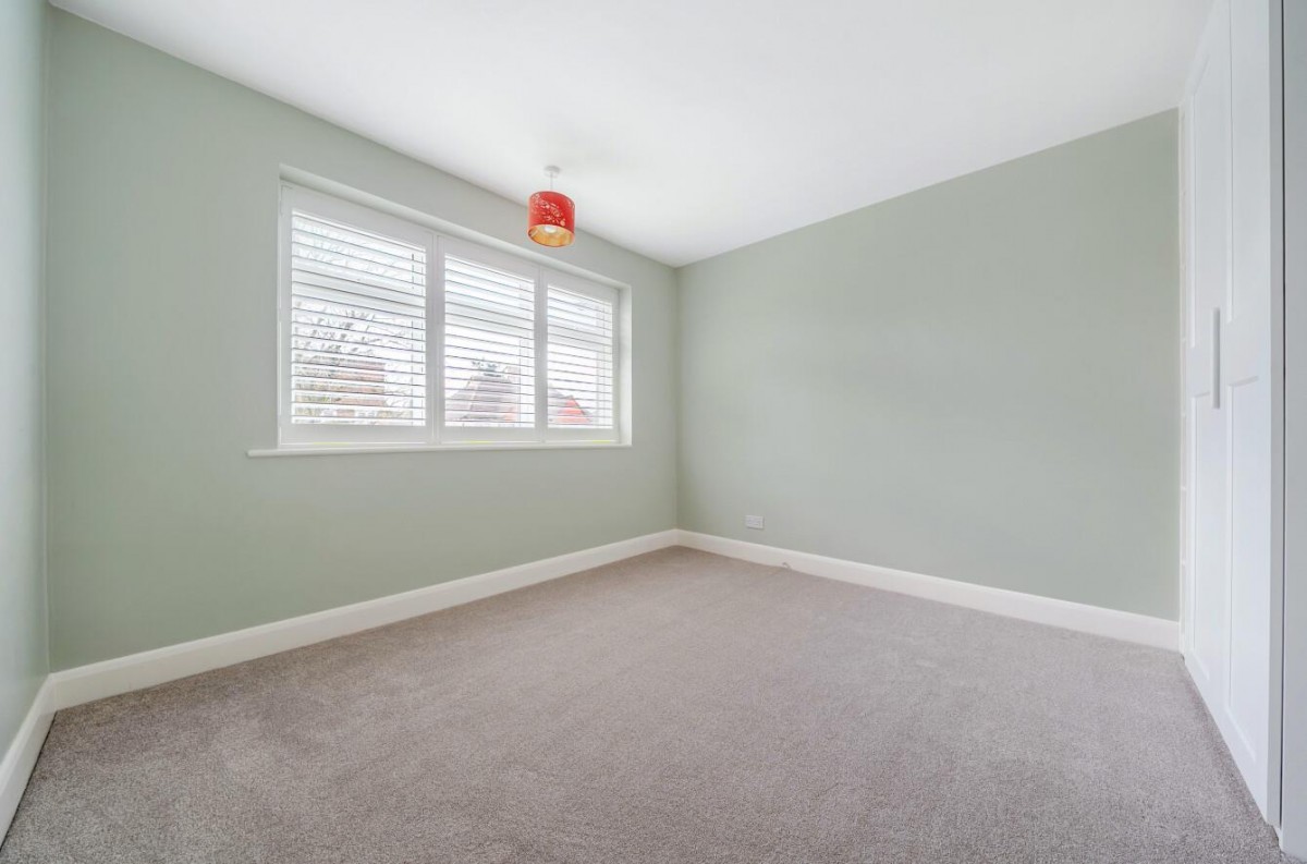 Daneswood Avenue, London, SE6 2RG