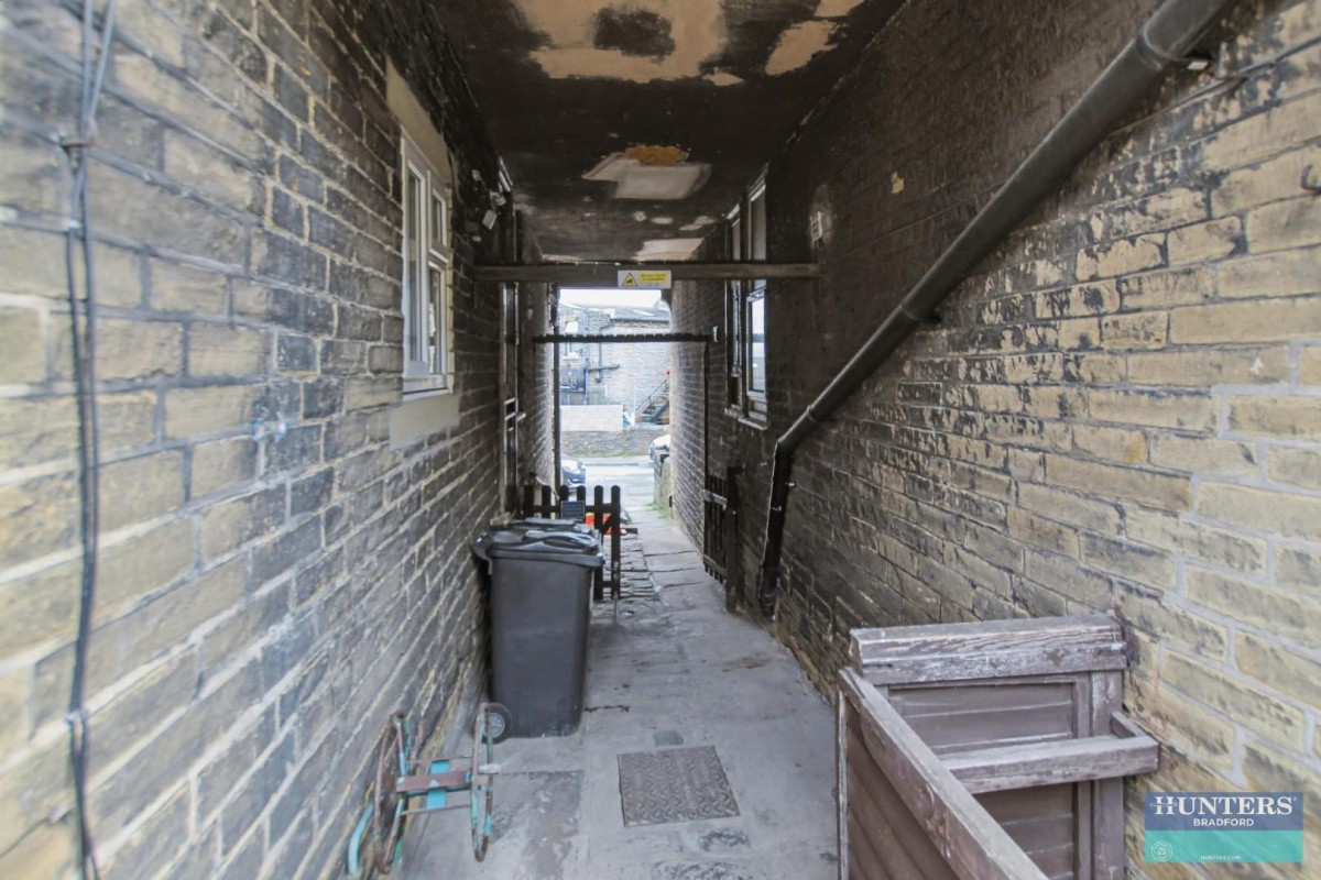 Crossley Street Bradford, BD7 3BJ