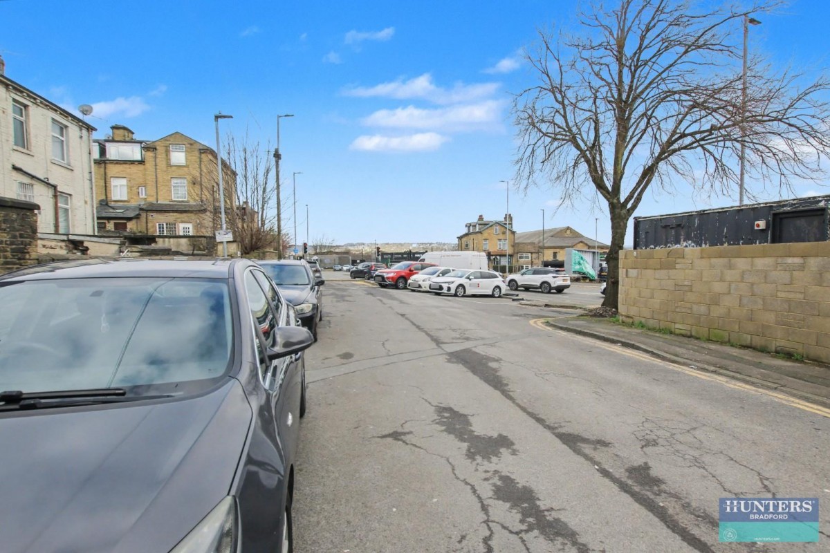Crossley Street Bradford, BD7 3BJ