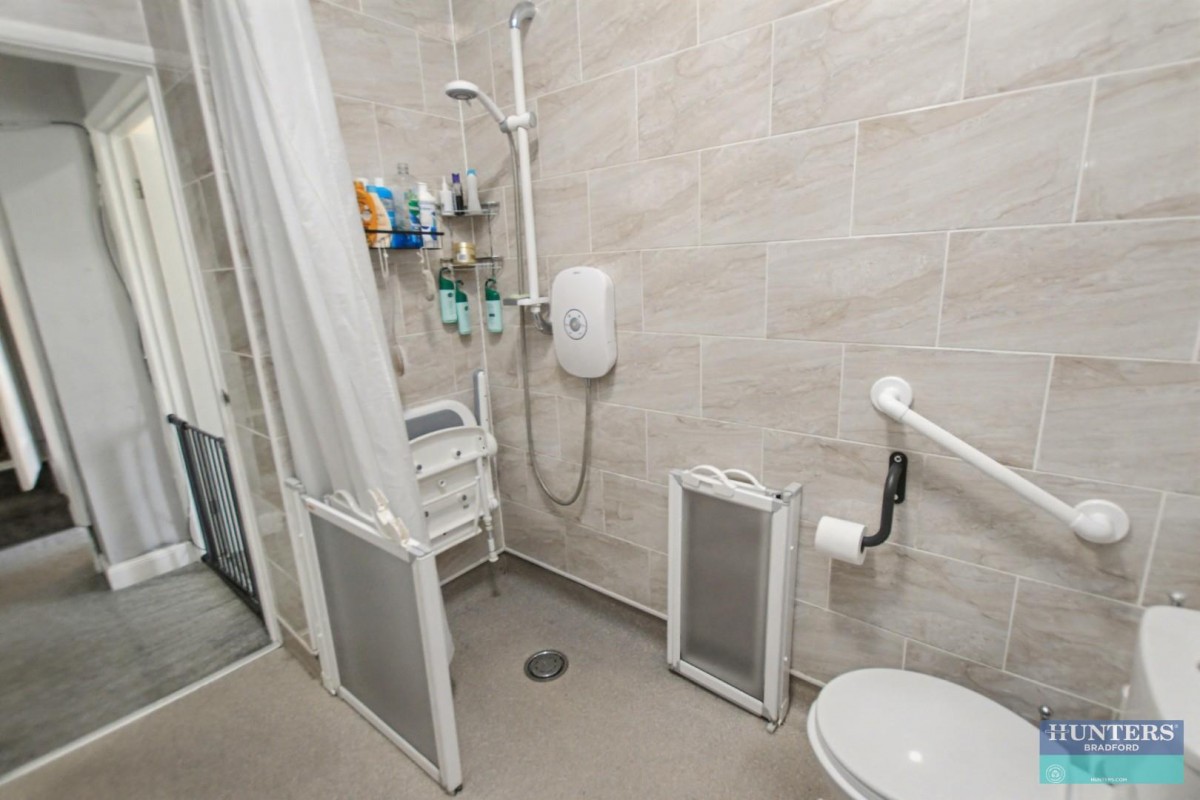 Crossley Street Bradford, BD7 3BJ