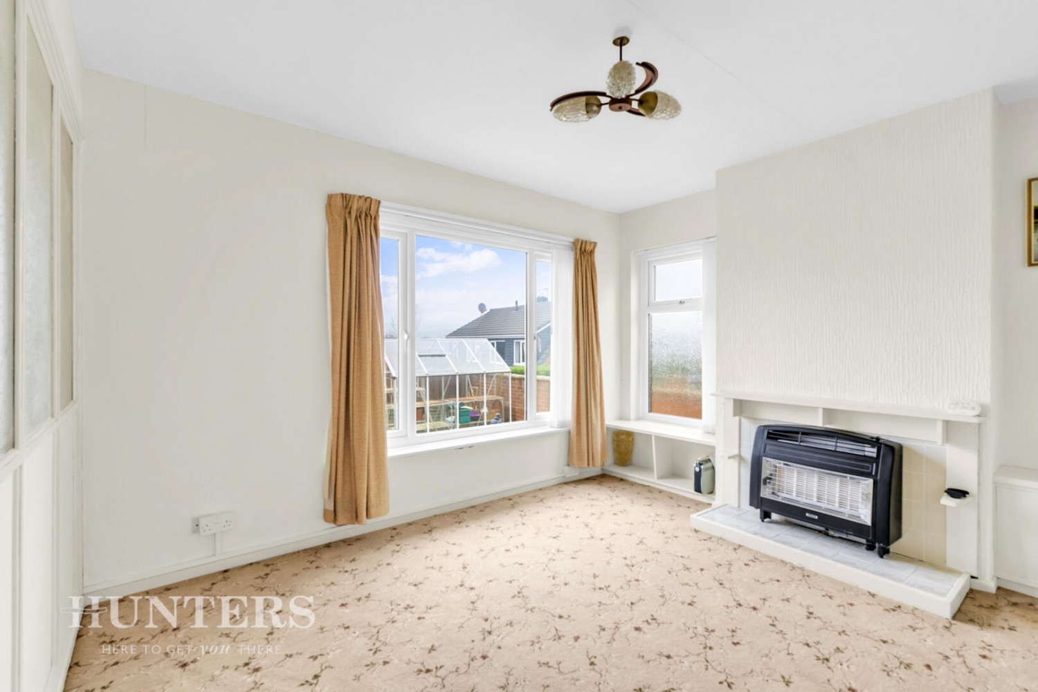 Henry Street, Smithy Bridge OL15 0EW