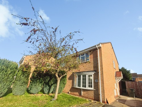 Cornfield Drive, Lichfield, WS14 9UG