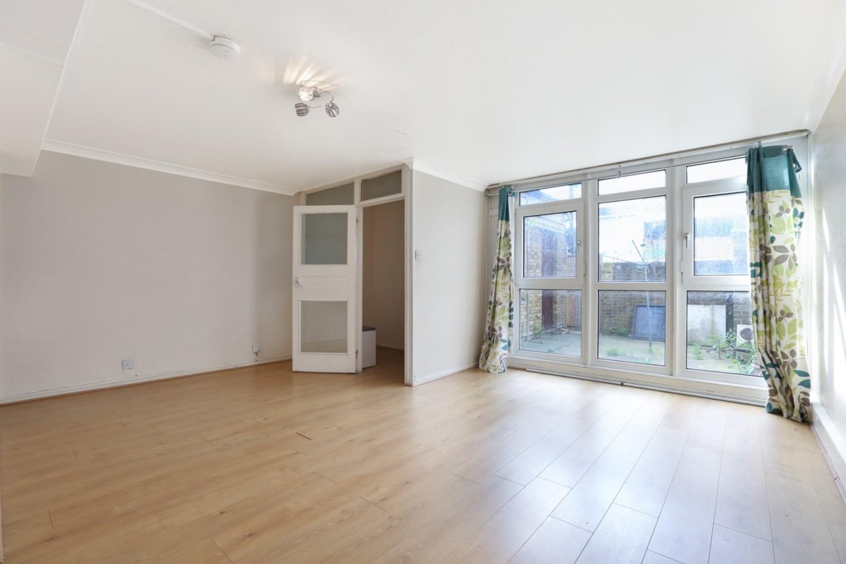 Flaxman Road, London, SE5