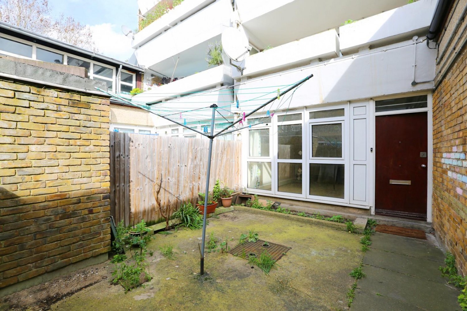 3 bedroom Flat for sale in Flaxman Road, London, SE5
