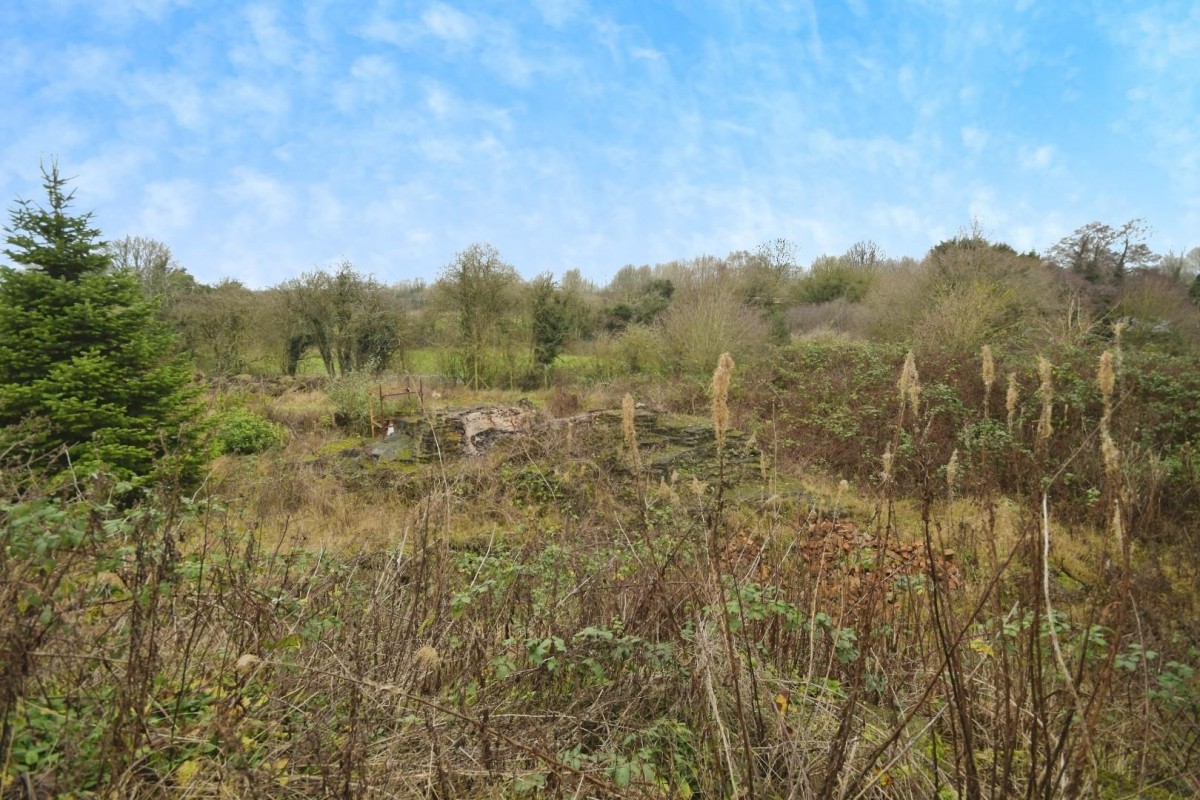 DEVELOPMENT OPPORTUNITY - Hollin Hill Road, Clowne, Chesterfield, S43 4AX