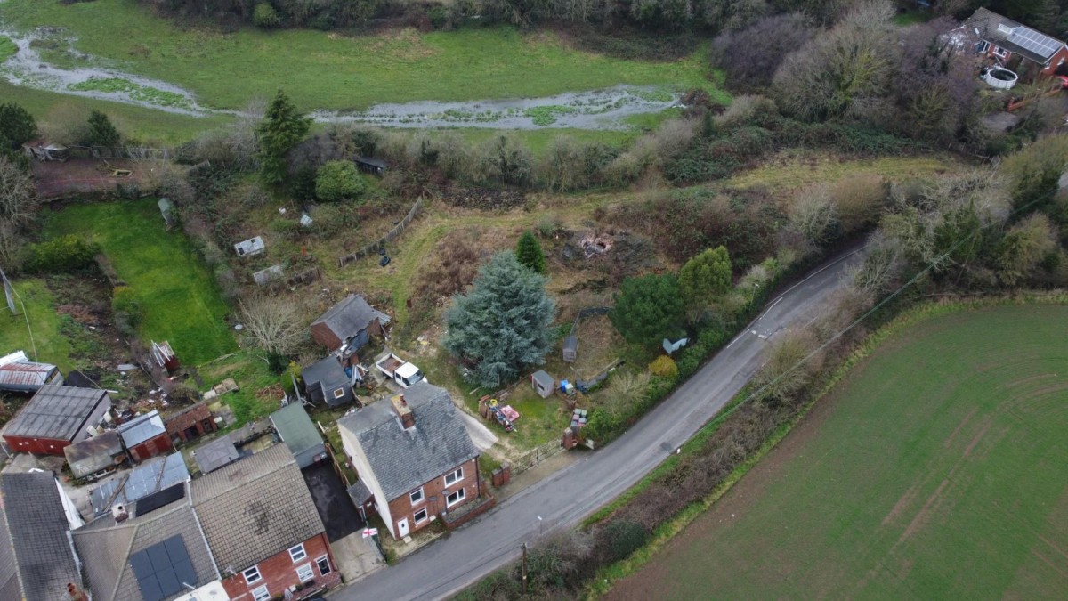 DEVELOPMENT OPPORTUNITY - Hollin Hill Road, Clowne, Chesterfield, S43 4AX