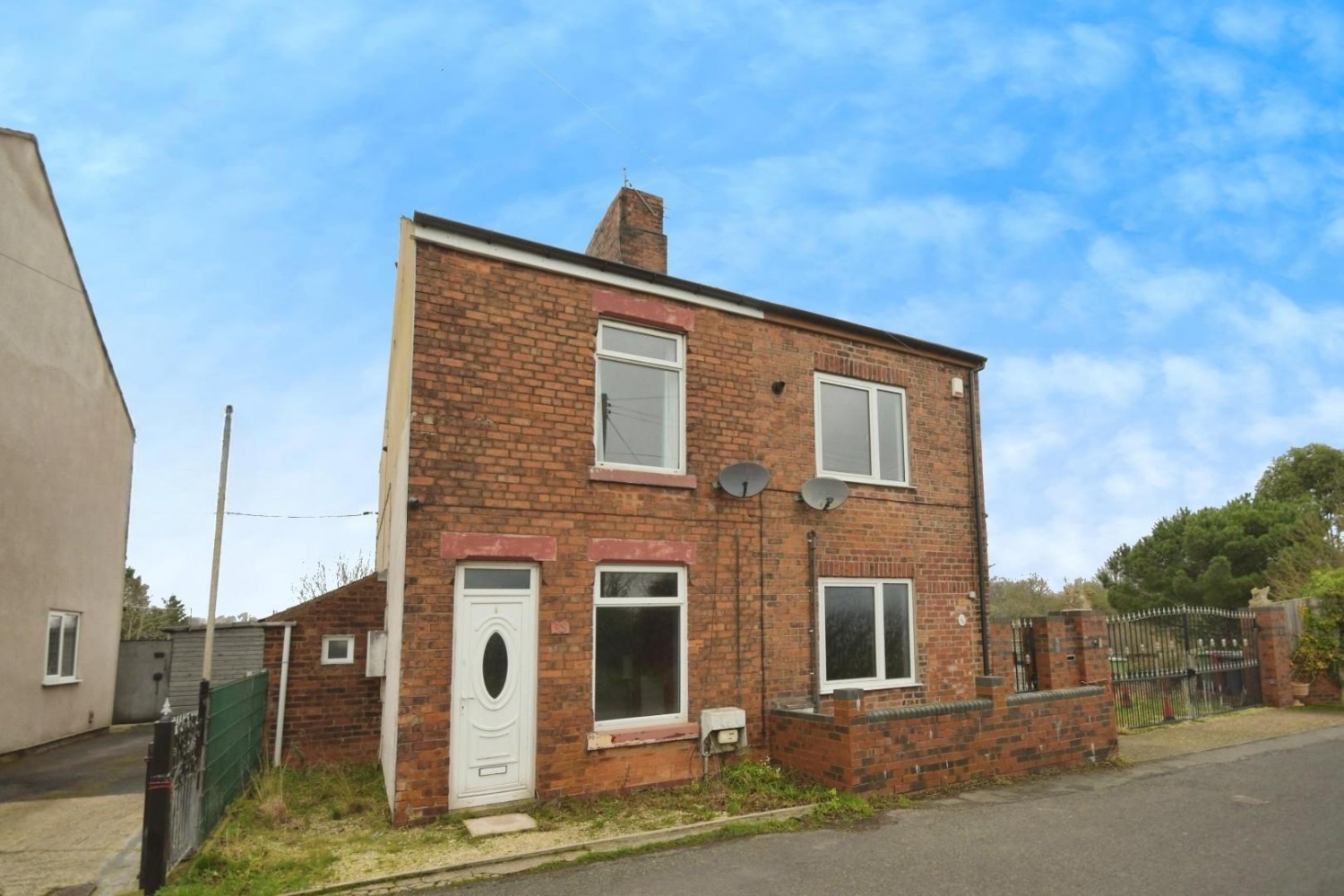 DEVELOPMENT OPPORTUNITY - Hollin Hill Road, Clowne, Chesterfield, S43 4AX
