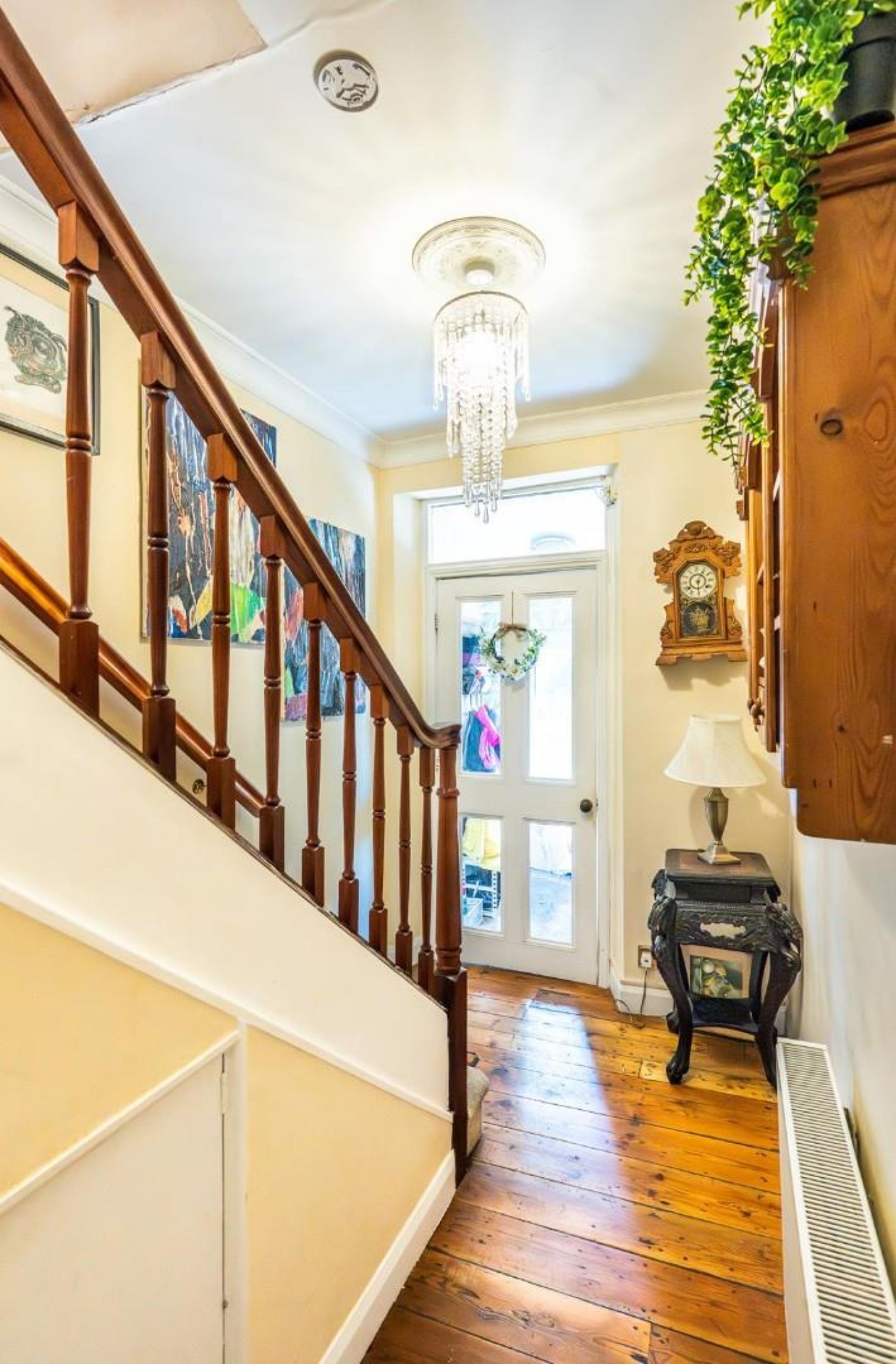 Apperley Road, Apperley Bridge