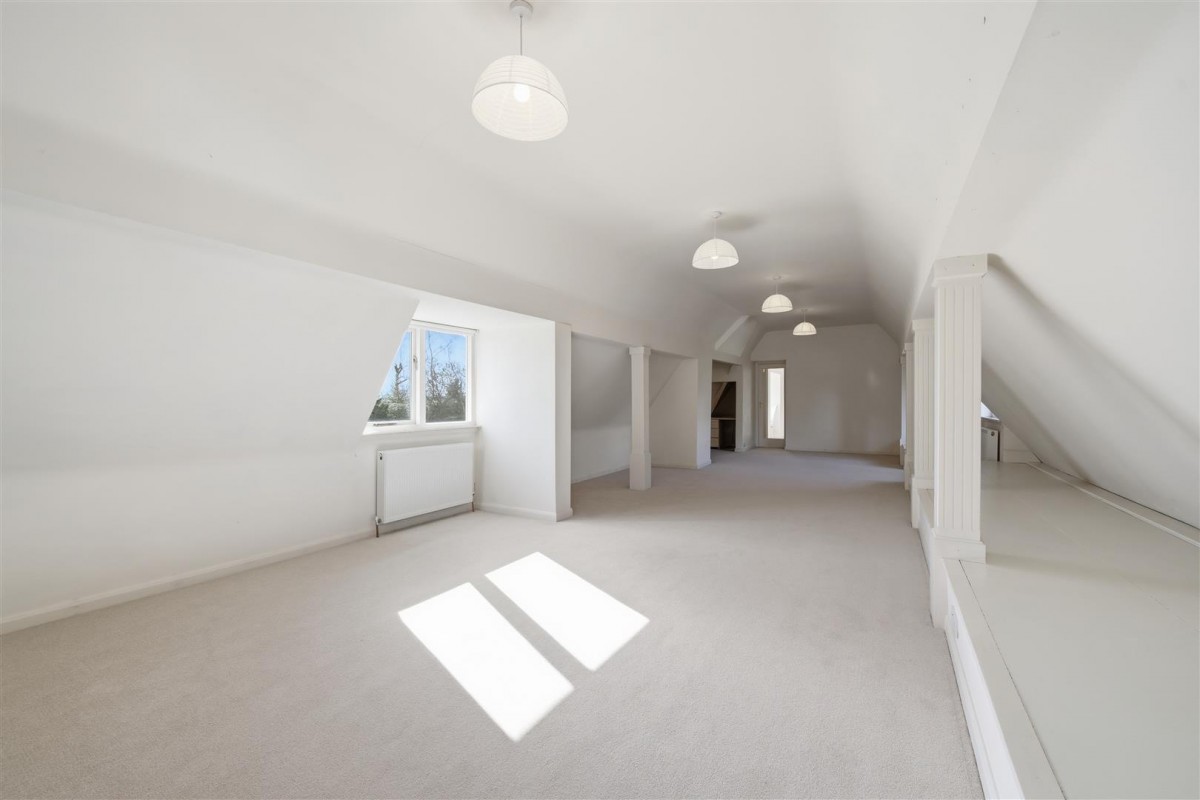 Sugar Loaf Lane, Iverley, Kidderminster, DY10 3PD