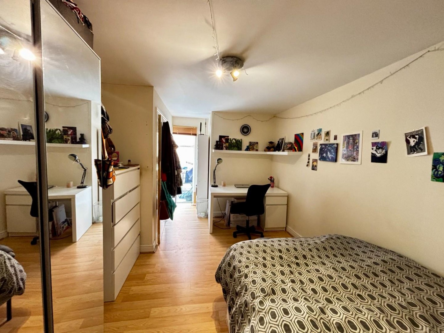 Balloon Court, Cave Street, St Pauls, Bristol BS2 8AG