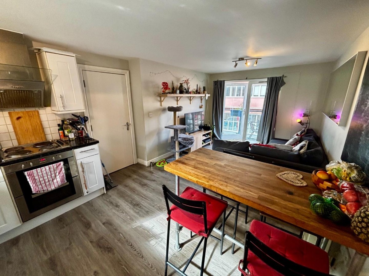 Balloon Court, Cave Street, St Pauls, Bristol BS2 8AG