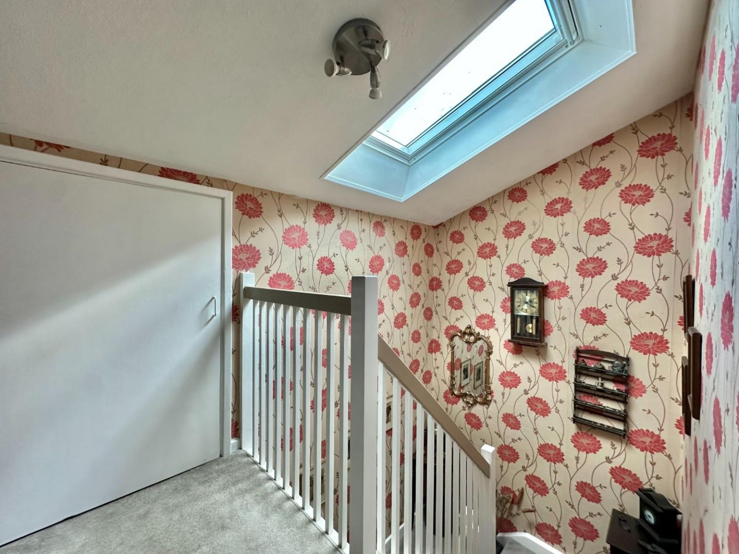 Lych Gate Walk, Hayes, Middlesex, UB3