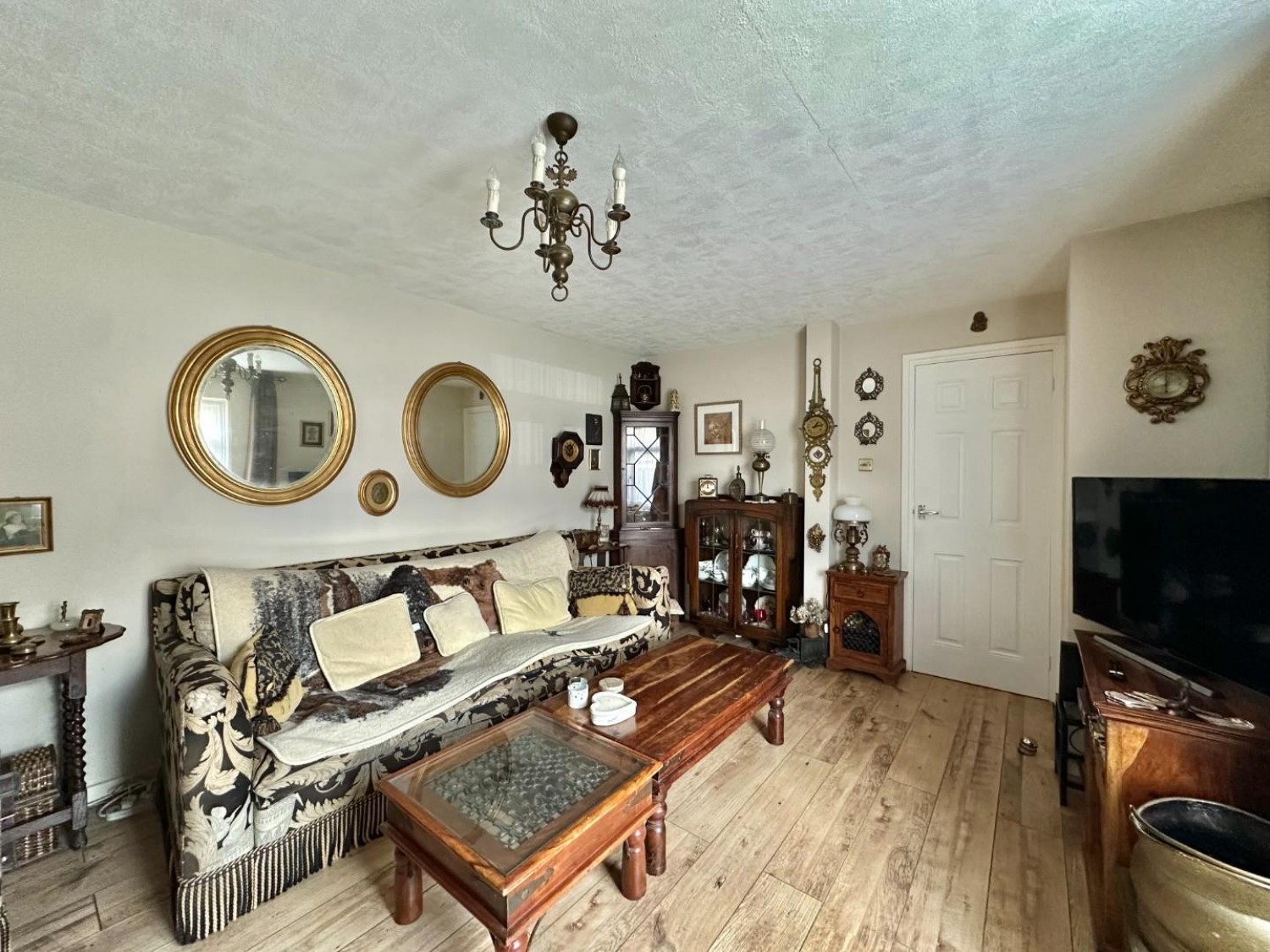 Lych Gate Walk, Hayes, Middlesex, UB3