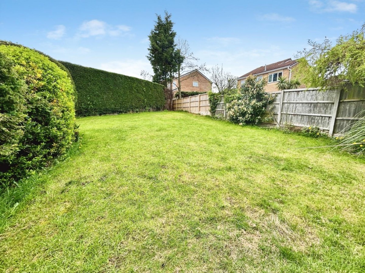 Beechfern Close, High Green, Sheffield, S35 4DW