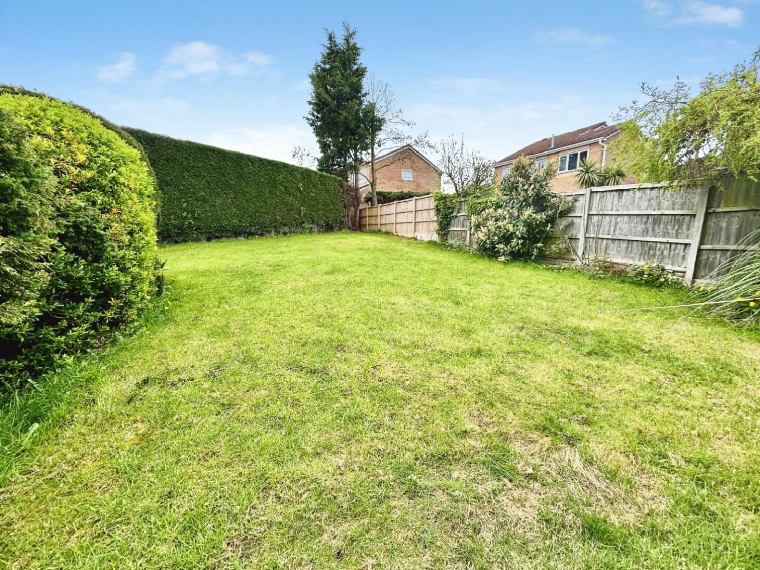 Beechfern Close, High Green, Sheffield, S35 4DW