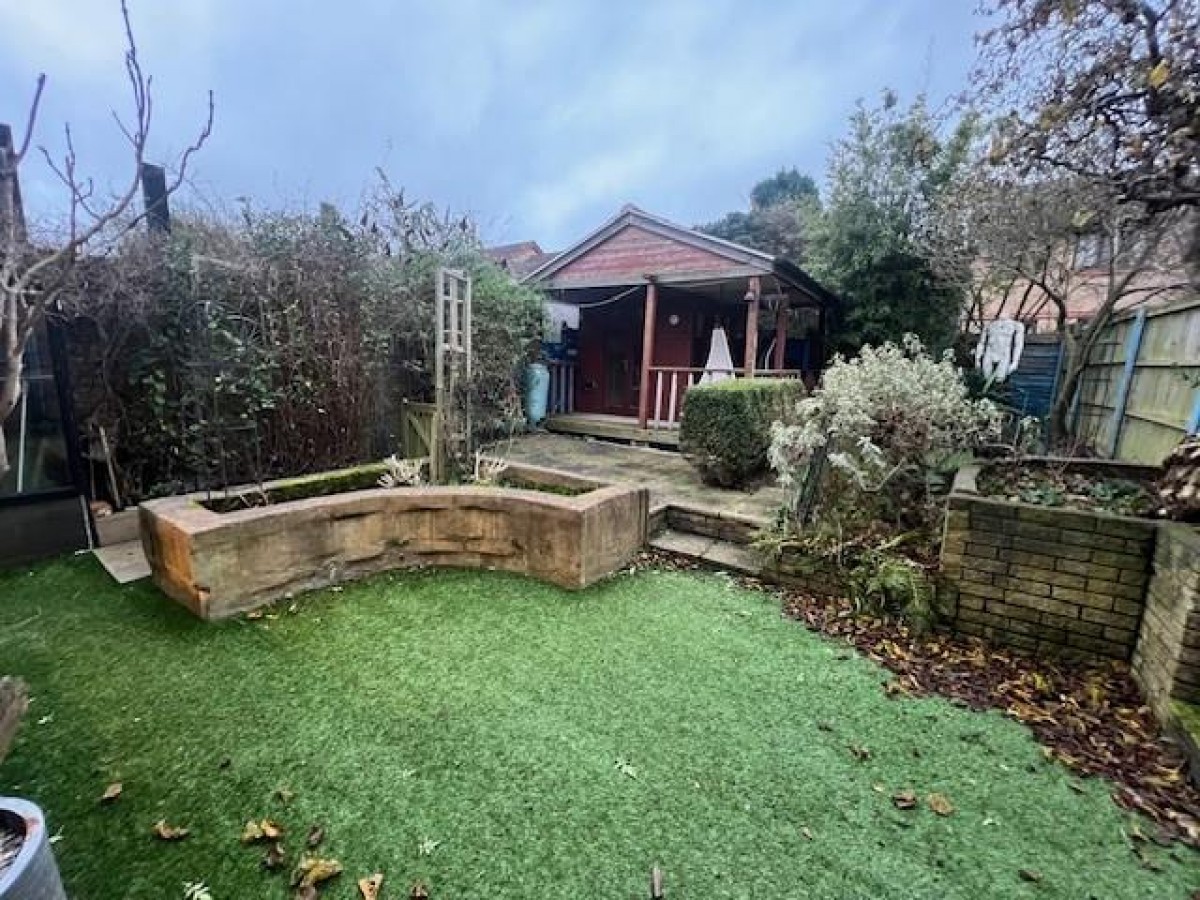 Redwood Drive, Burton-On-Trent