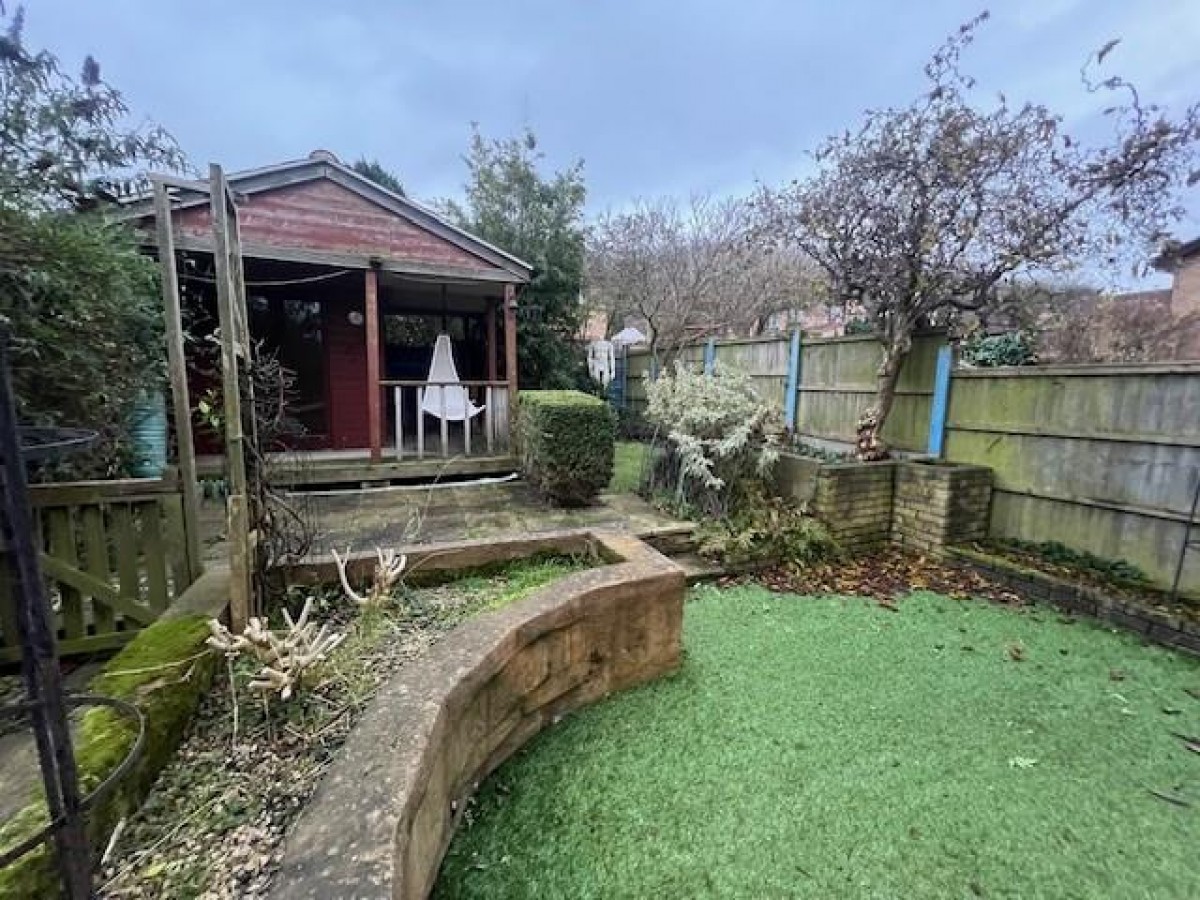 Redwood Drive, Burton-On-Trent