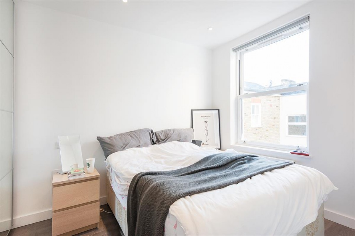 Lough Road, London, N7