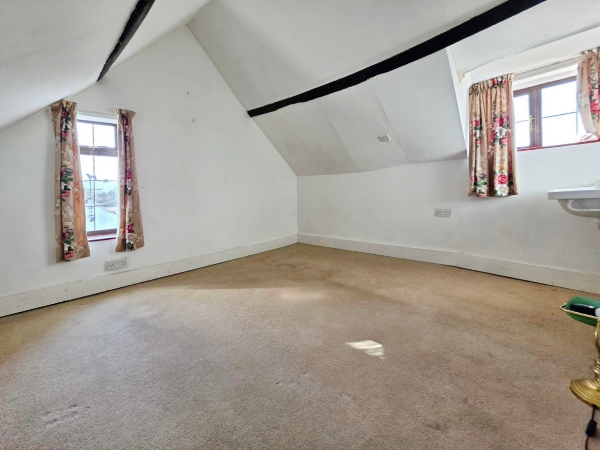 Standish, Stonehouse