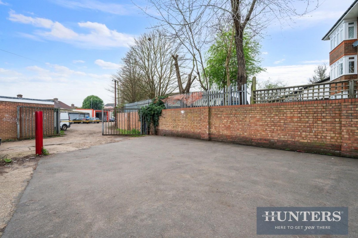 Hounslow, TW4