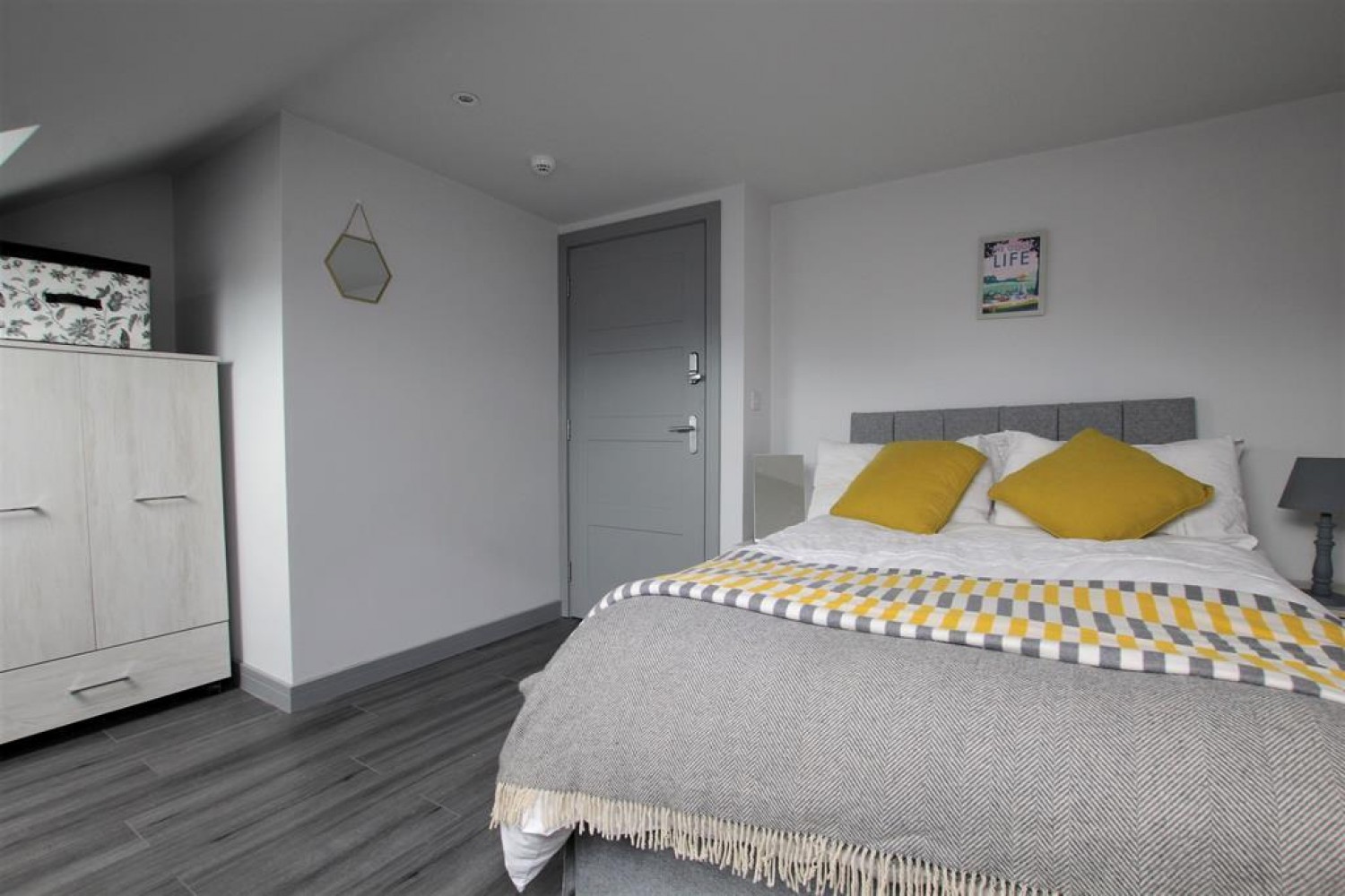 Queen Street, Leighton Buzzard, LU7 1BZ