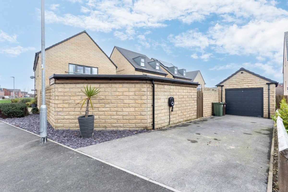 Plumpton Crescent, Castleford