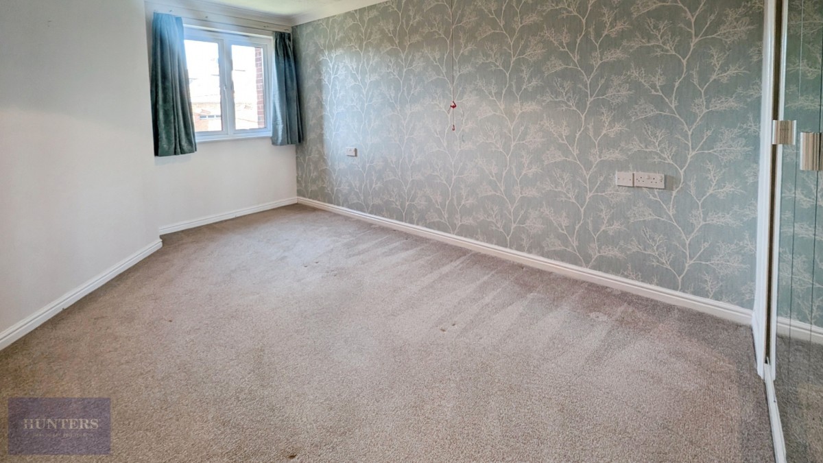 Stratford Road, Hall Green, Birmingham B28 8AT