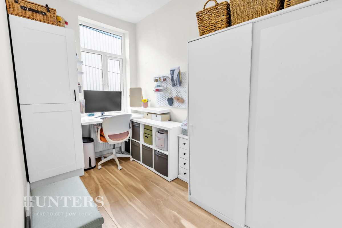 Queens Road Terrace, Littleborough, OL15 8AN