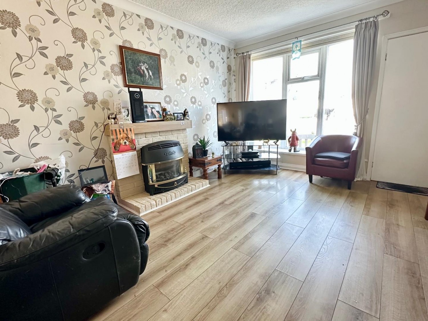 4 bedroom House for sale in Eddleston Close, Staining, Blackpool