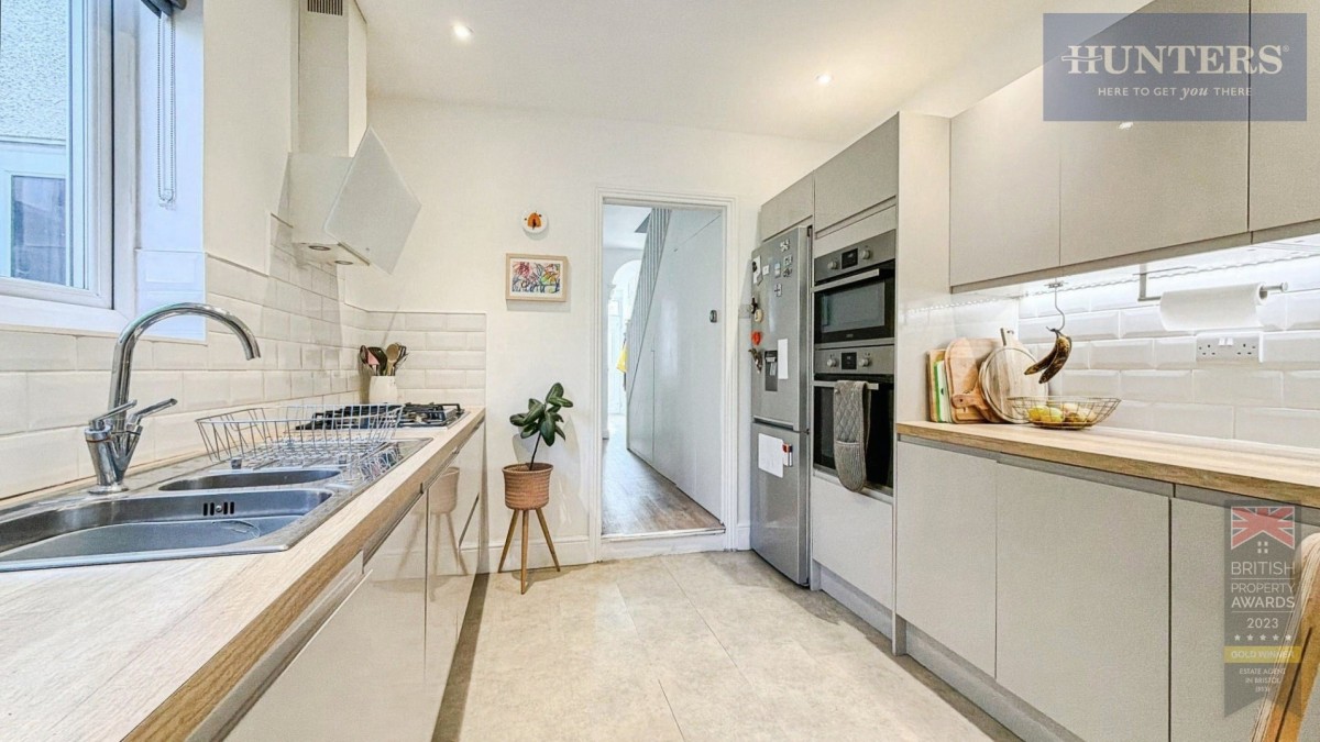 Hall Street, Bedminster, BS3 5PN