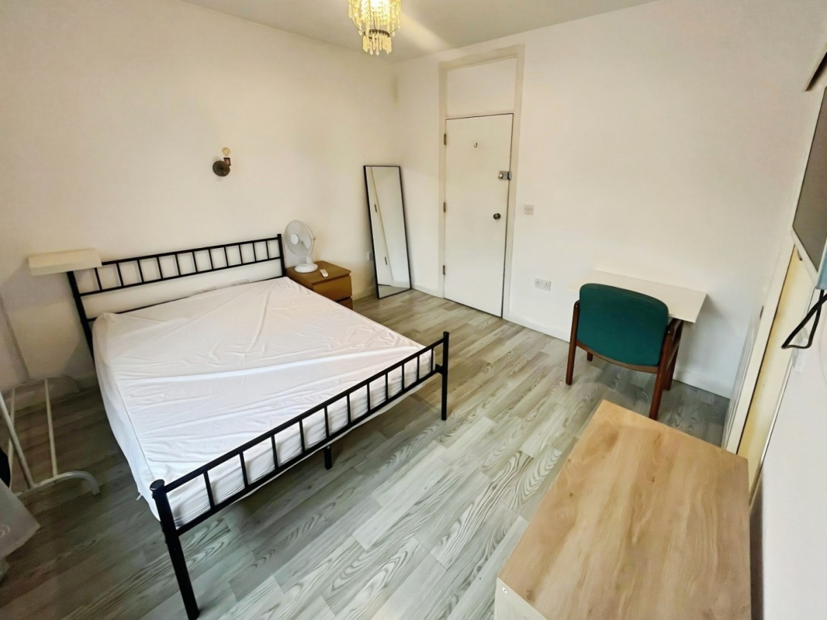 The Causeway, Staines-Upon-Thames