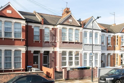 Larch Road, London, NW2