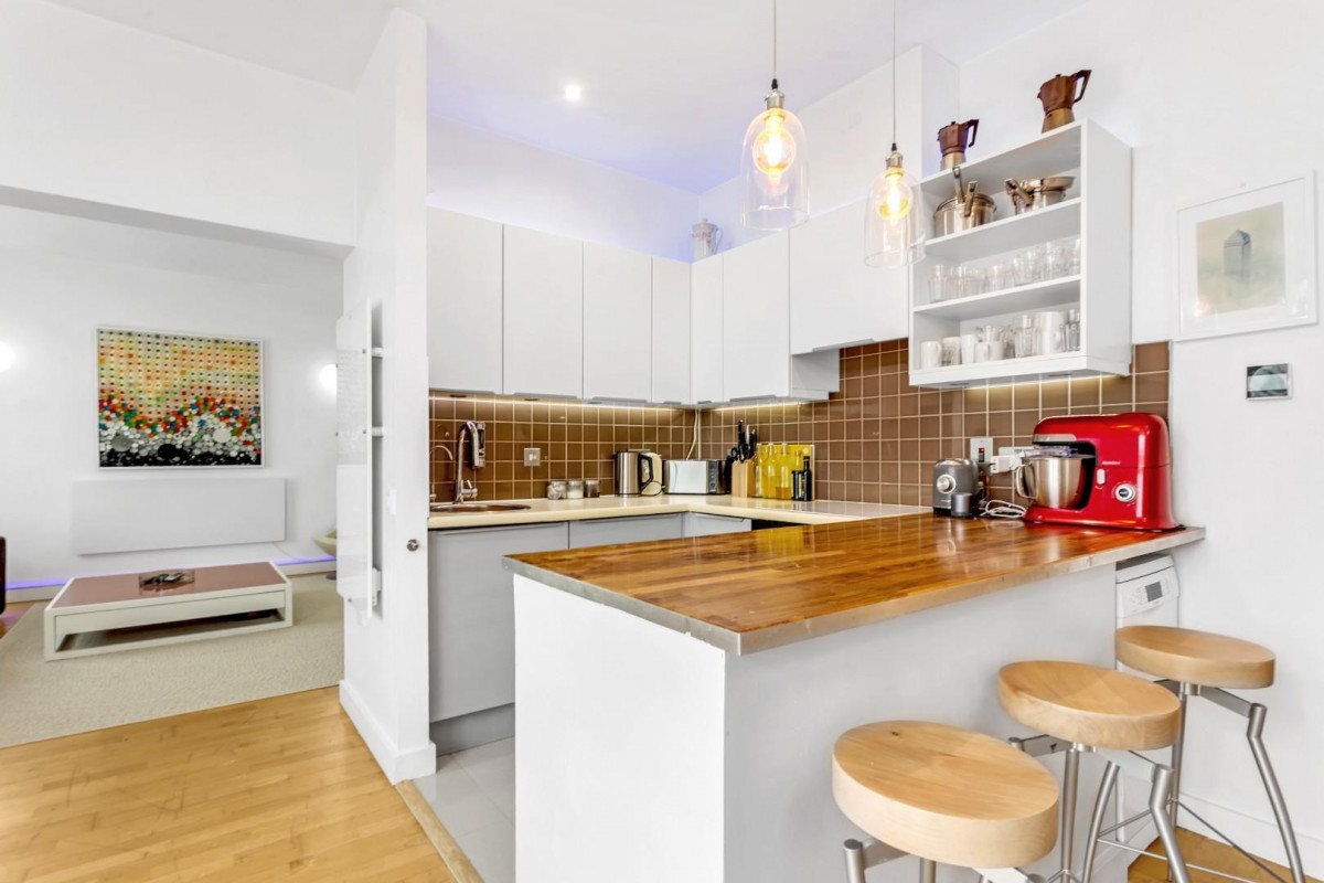 Piano Lane, Carysfort Road, London, N16